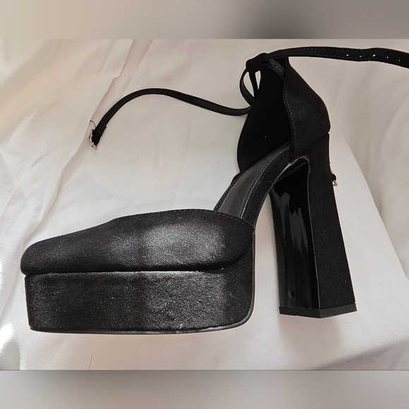 ASOS DESIGN Wide Fit Waterloo platform block heels in black - Picture 6 of 8